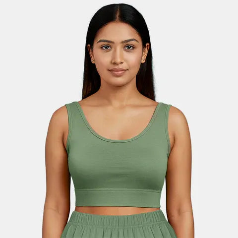 Women’s fair green non-wired padded sports bra with breathable fabric, removable cups and full coverage support from Envie