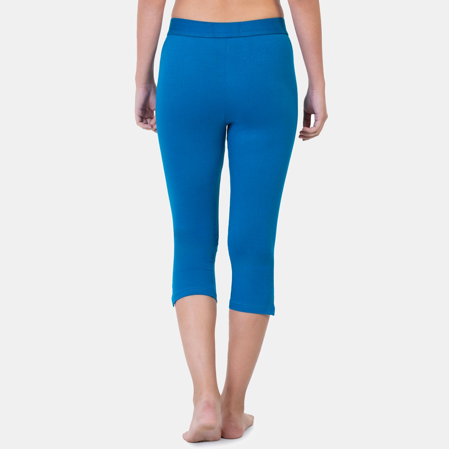 Envie Hugged Fit 3/4th Length Solid Capri - NVCP6001