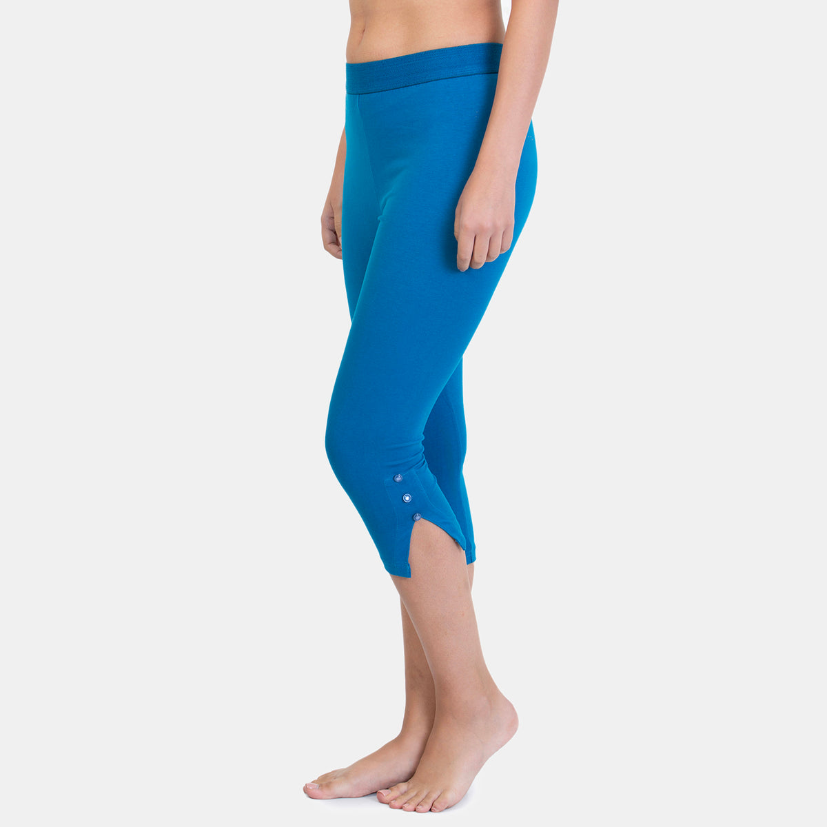 Envie Hugged Fit 3/4th Length Solid Capri - NVCP6001 (Royal Blue)