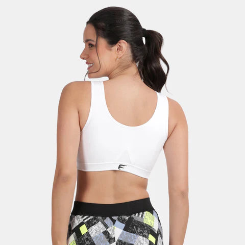 Seamless white sports bra Envie full coverage non wired lightweight comfortable activewear bra for workouts
