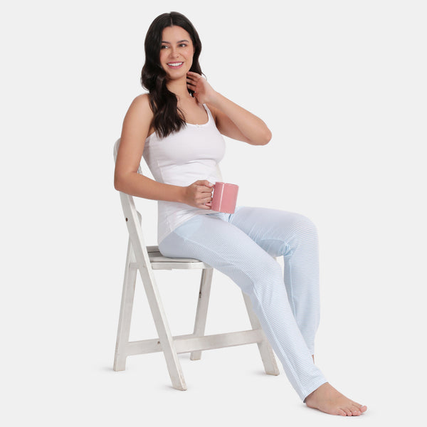 Envie Relaxed Fit Scoop Neck Short Length Camisole - NVC3010 (White)